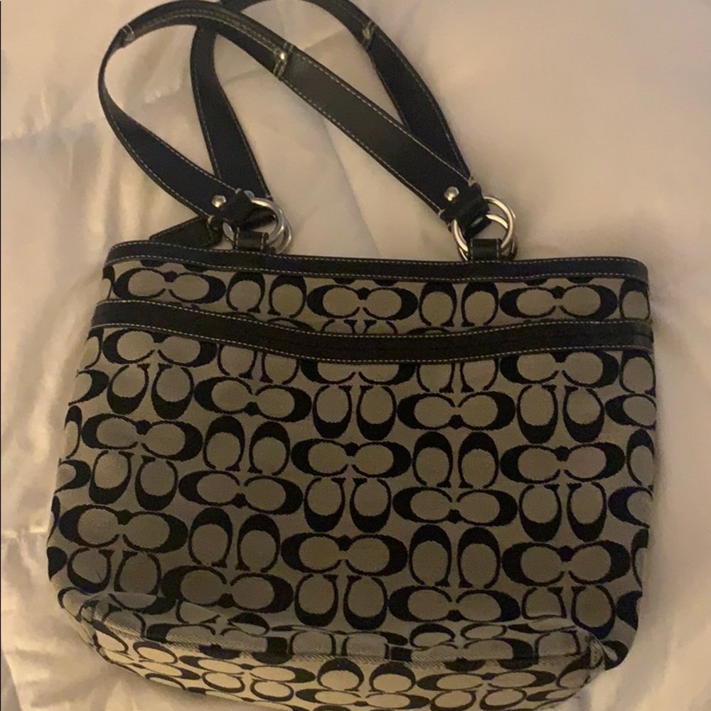 Coach purse - Picture 2 of 2